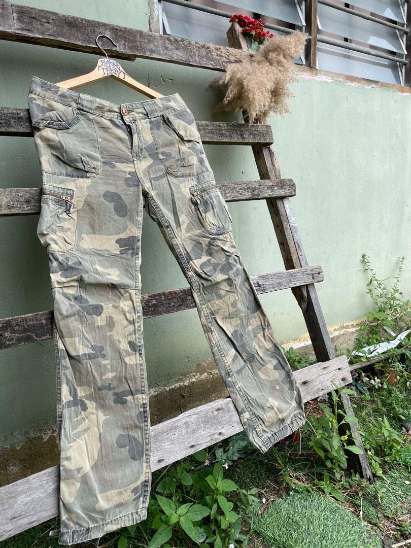 High Waisted Flap Pocket Camo Cargo Jeans | Wide leg pants outfit, Printed  pants outfits, Girls fashion clothes