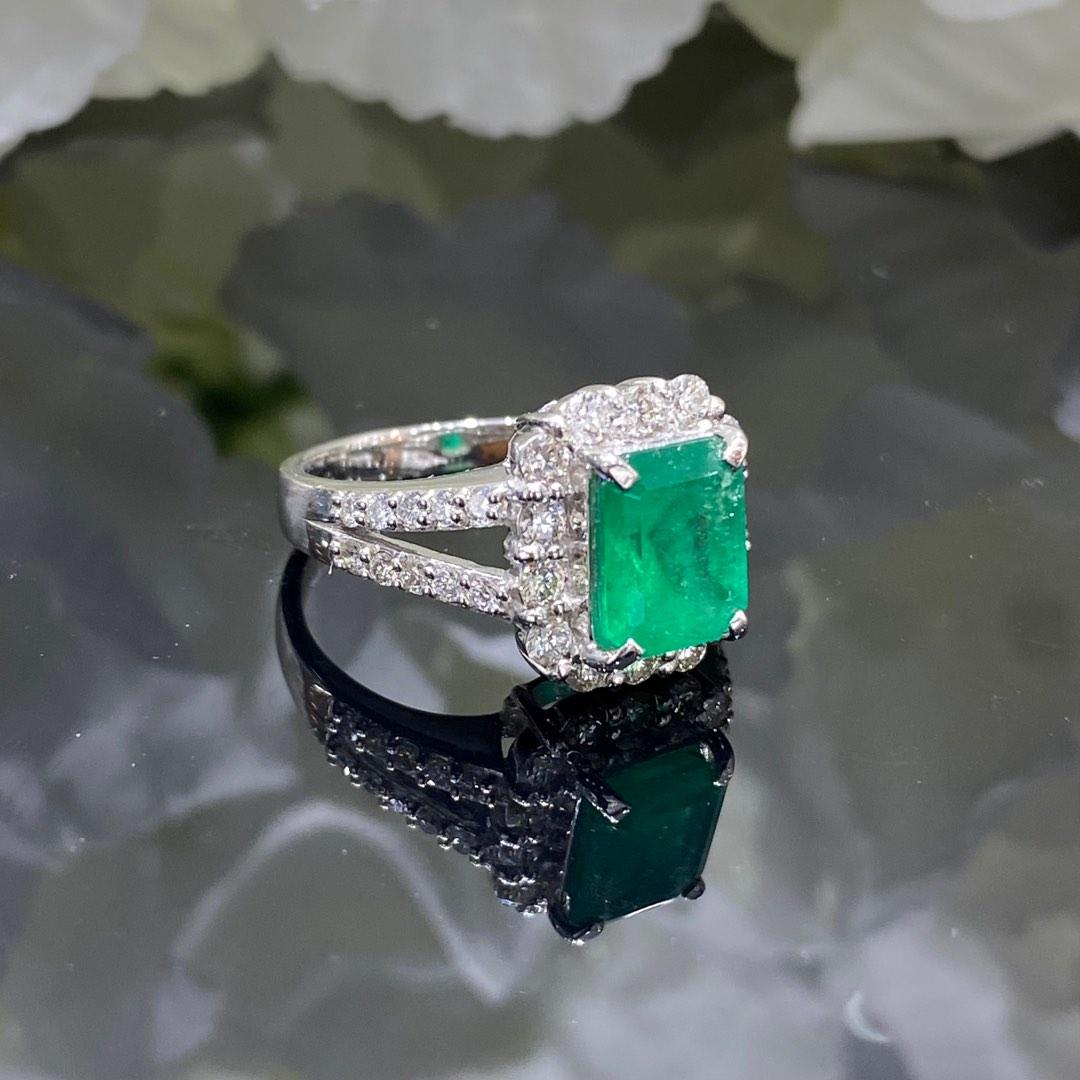 CERTIFIED Colombian emerald ring