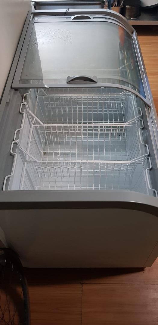 CHEST FREEZER FOR SALE, TV & Home Appliances, Kitchen Appliances