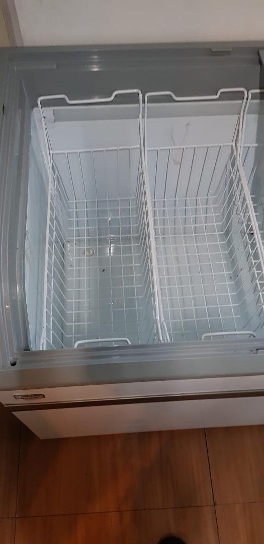 CHEST FREEZER FOR SALE, TV & Home Appliances, Kitchen Appliances