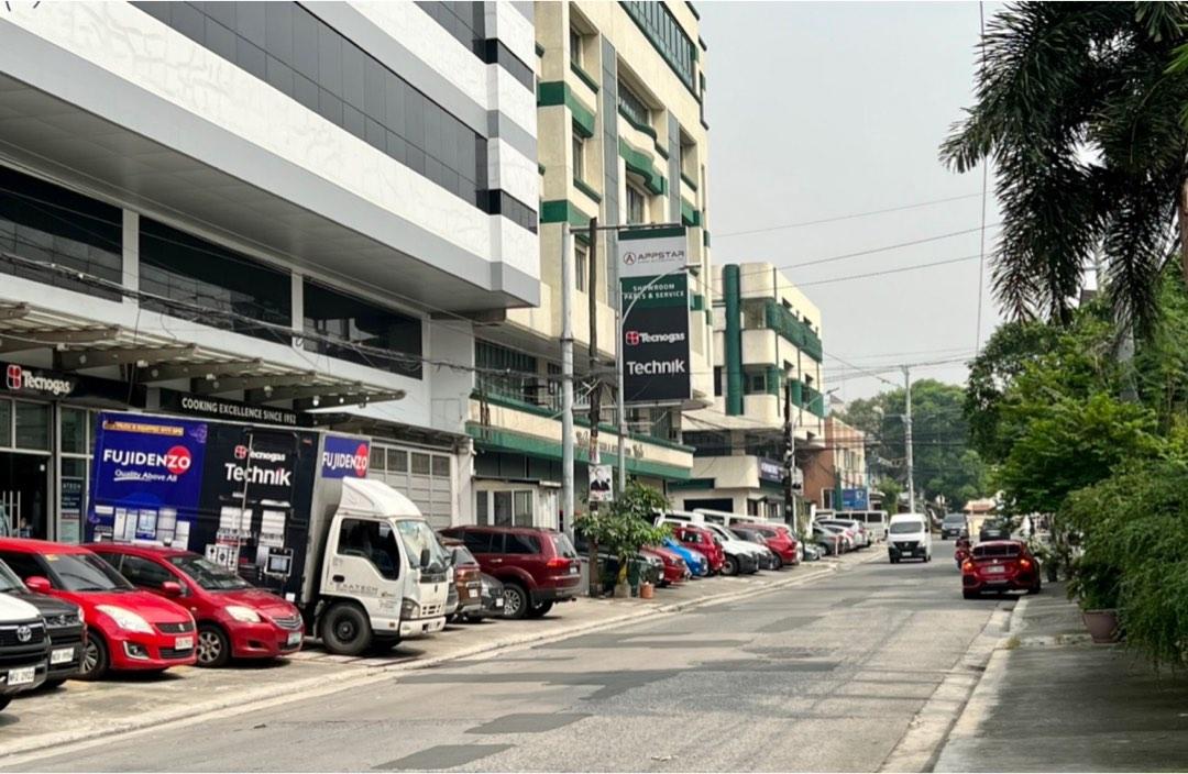 Commercial Corner House and Lot / Office at D. Tuazon Avenue, Brgy. Don