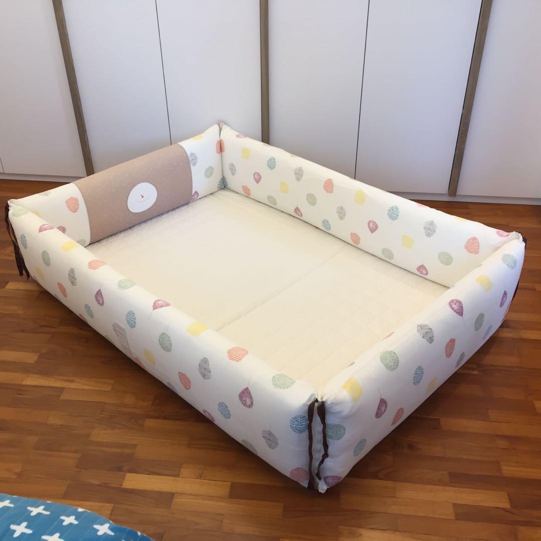 Creamhaus bumper bed with custom fitted matress, Babies & Kids, Baby