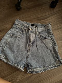 (Category: ) located in . Submitted by blue_lover (Listing ID 1193495181, Image 1). Description: .