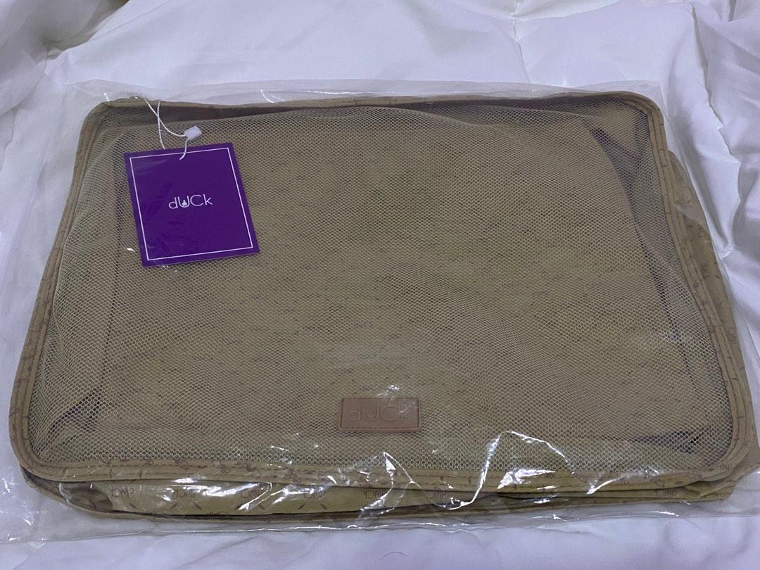 dUck Gusset Case Nude, Women's Fashion, Bags & Wallets, Purses