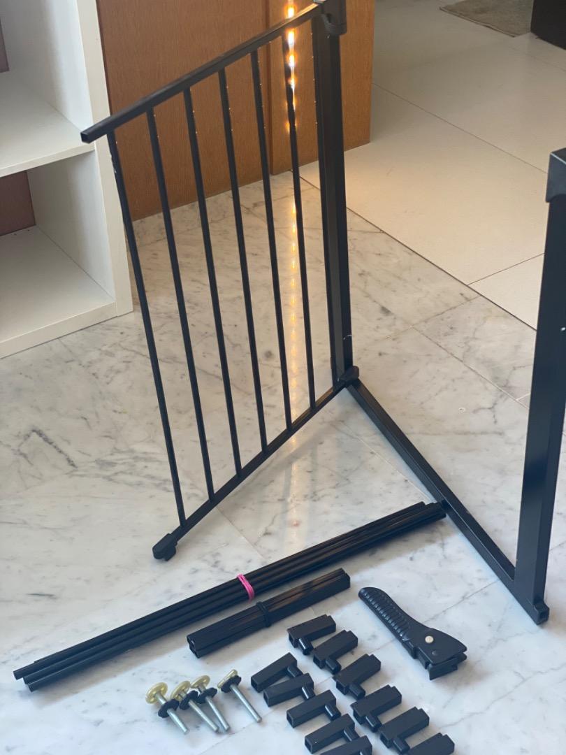 Extendable Safety Gate, Babies & Kids, Baby Nursery & Kids Furniture