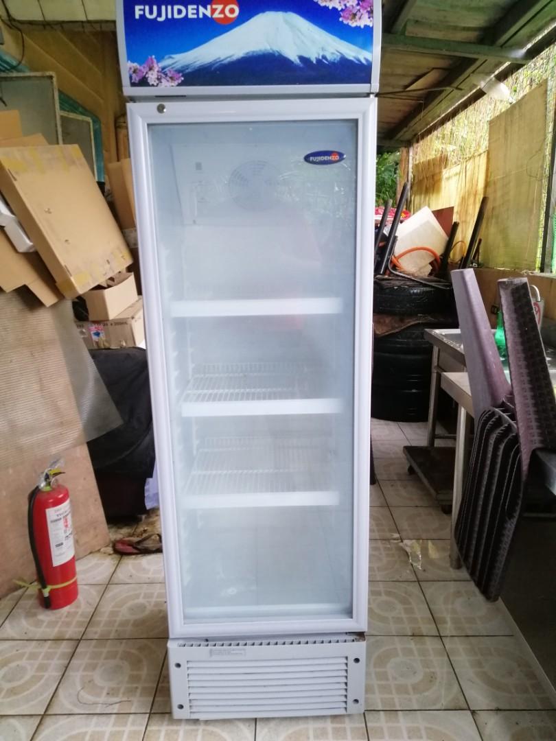 Fujidenzo 9cu.ft Beverage Cooler/Chiller, TV & Home Appliances, Kitchen