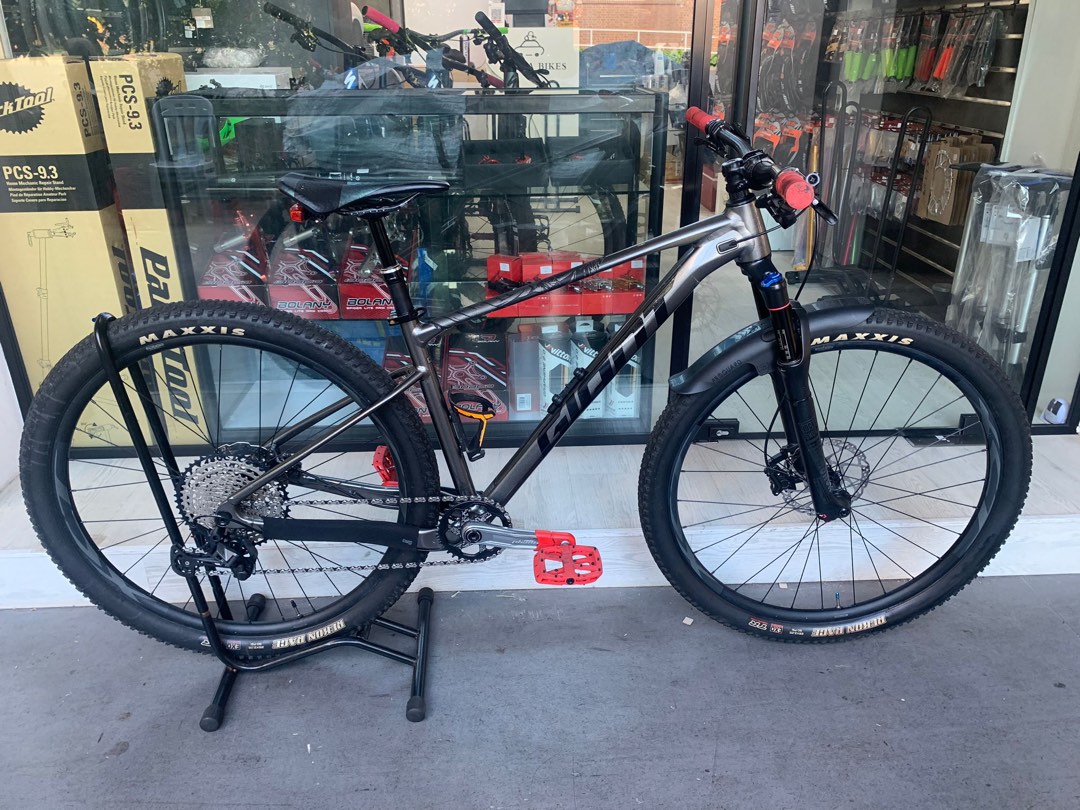 Giant XTC SLR 1 29 size M Sports Equipment Bicycles Parts