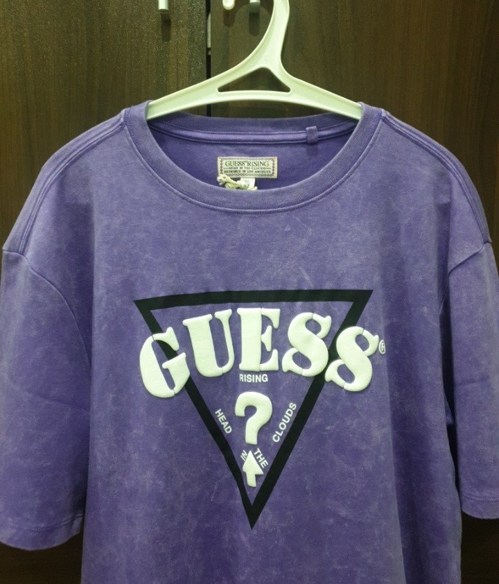 GUESS 88 RISING SHIRT M Men s Fashion Tops Sets Tshirts Polo Shirts on Carousell