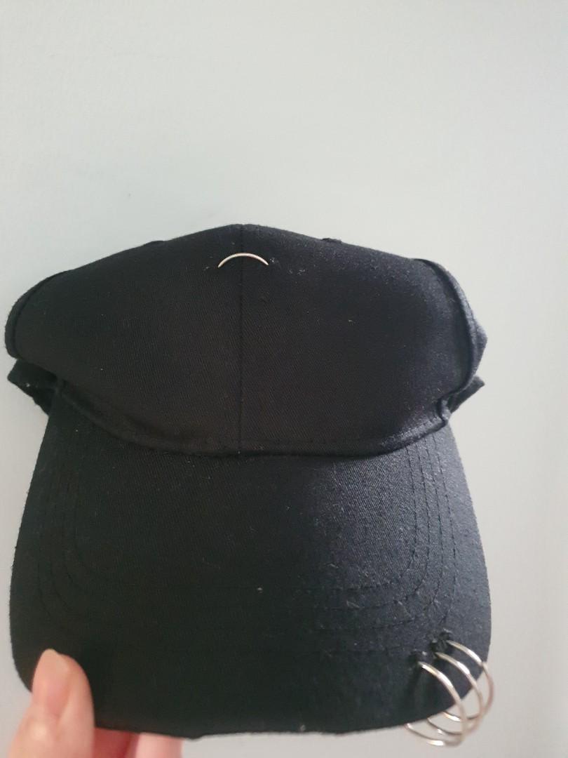 Hat / caps (Category: Caps & Hats) located in Singapore. Submitted by maraville (Listing ID 1193441275, Image 2). Description: received as a gift left the normal cap.