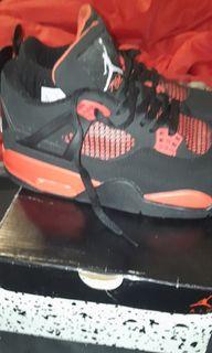 Jordan 4 red thunders