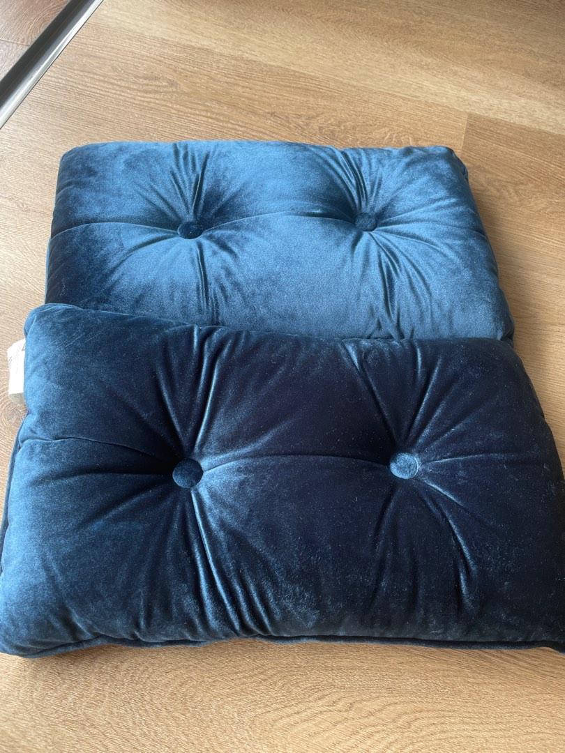 Kmart top blue cushion