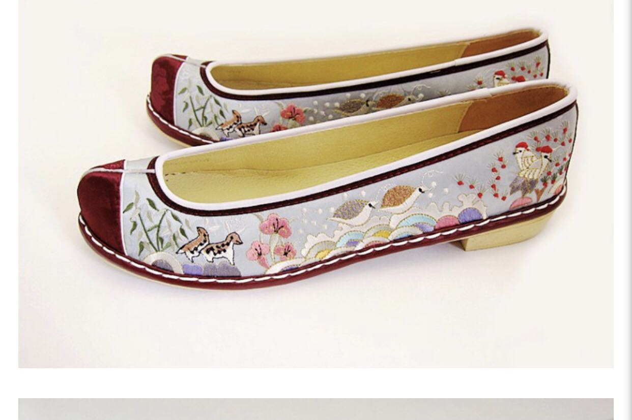 Traditional hotsell korean slippers