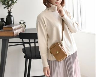 超輕日本Legato Largo mini多間格側肩斜揹袋 駝色小廢包64181517134979110