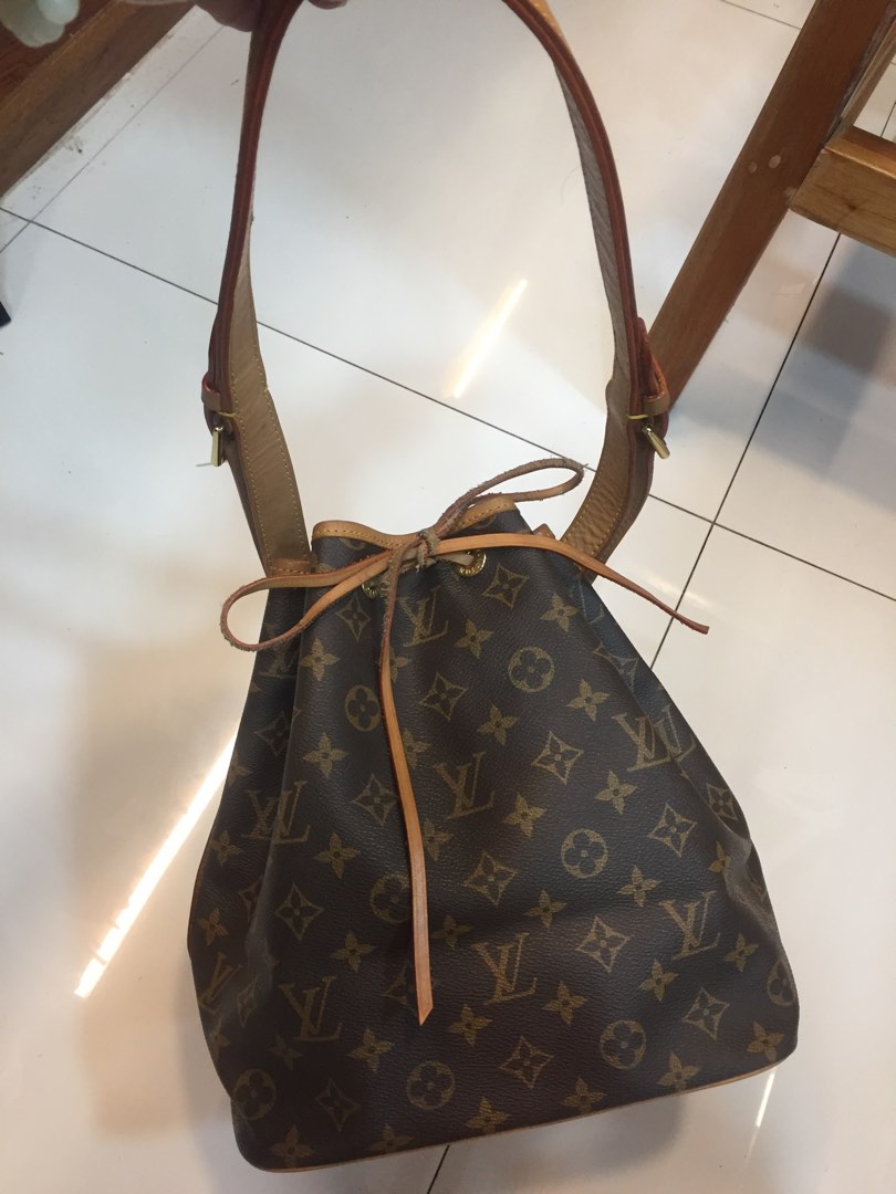 Louis Vuitton, Luxury, Bags & Wallets on Carousell