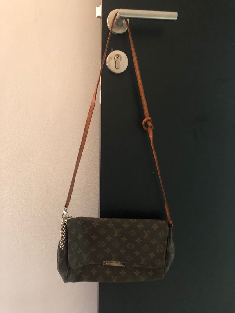 Louis Vuitton back pack tas ransel LV original paling kuat dan best seller  seri ini jual murah jual rugi kondisi masih like new dan very good