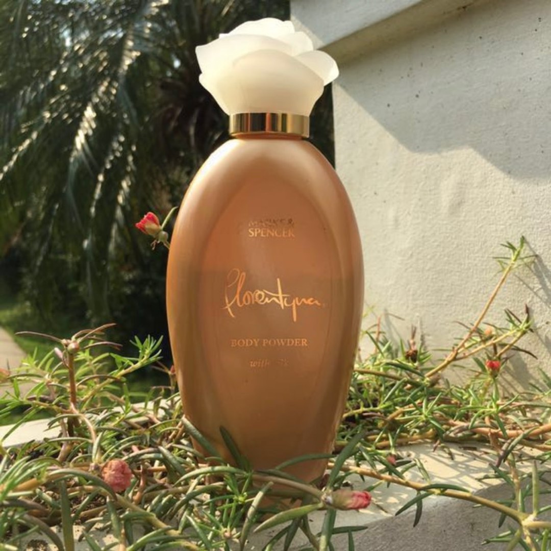 Marks and Spencer Florentyna Body Powder with Silk 150g, Beauty