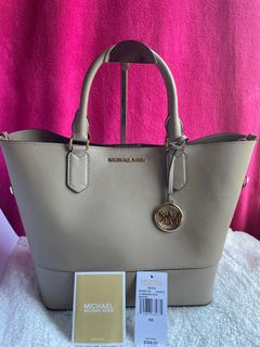 (Category: ) located in . Submitted by aims2shop (Listing ID 1193531759, Image 1). Description: .