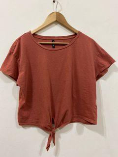 Miss Shop red tee size L