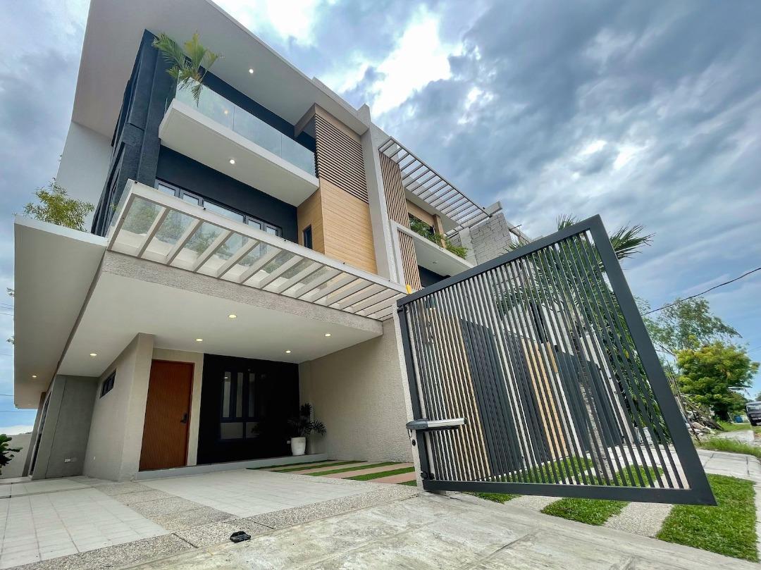 Modern Scandinavian Luxury 4-Bedroom Duplex with Elevator For Sale at ...