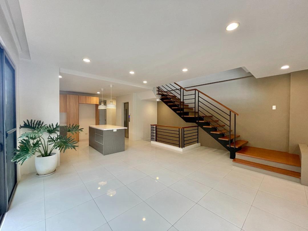 Photo inspiration: Curated Scandinavian Luxury Condominiums With Secure Elevators Gallery View 39