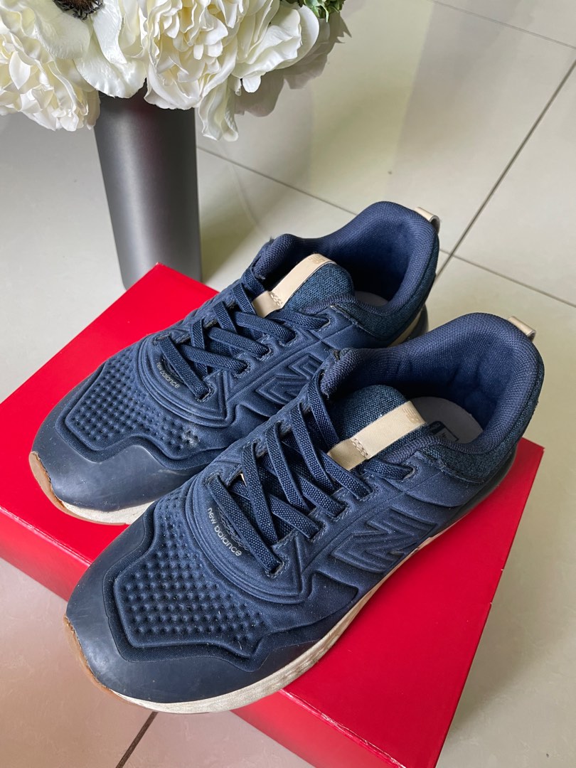 New balance kid sneaker, Babies & Kids, Babies & Kids Fashion on Carousell