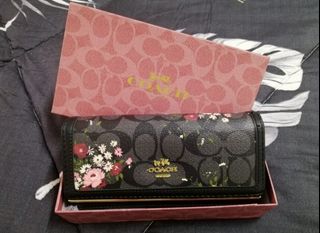 (Category: ) located in . Submitted by nuyuls (Listing ID 1193434130, Image 1). Description: .