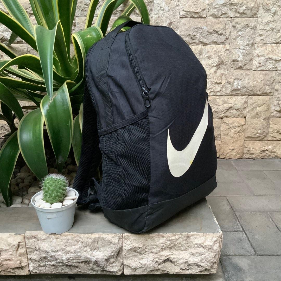NIKE BIG SWOOSH BACKPACK BLACK, Fesyen Pria, Tas & Dompet , Ransel di