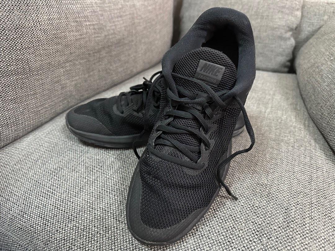 nike black training shoes