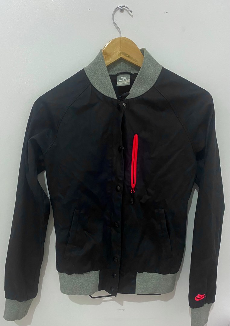 ladies nike bomber jacket