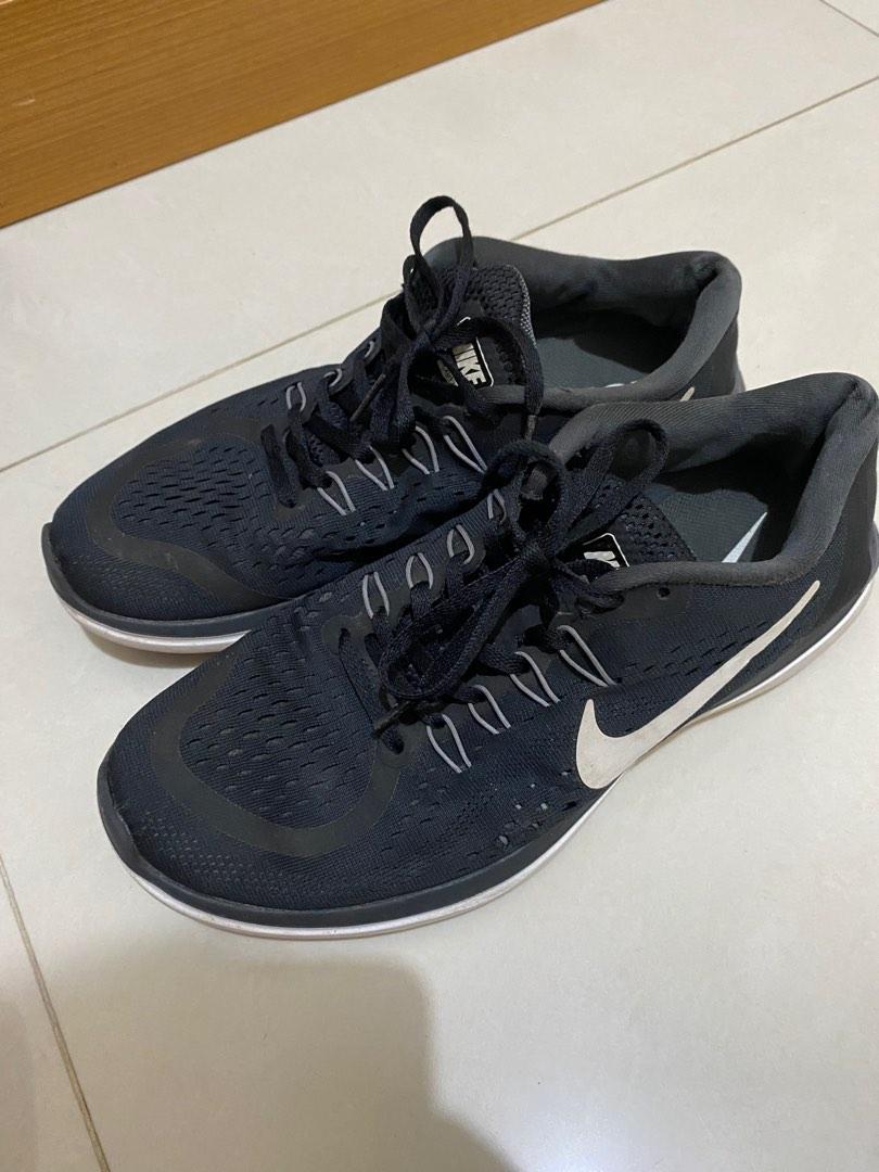 Nike Flex 2017 Run, Fesyen Pria, Sepatu , Sneakers di Carousell