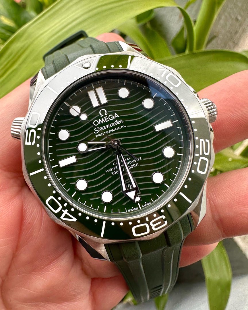 Omega seamaster 300 sales green