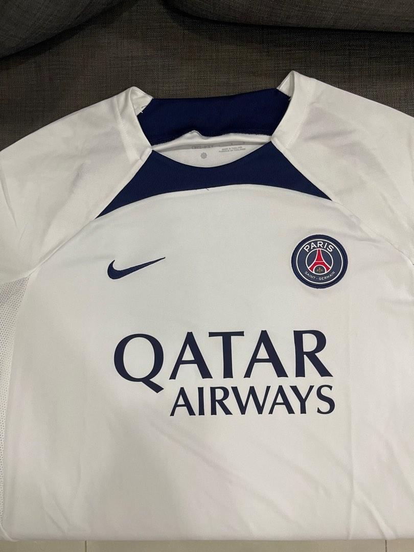 Paris training kit top