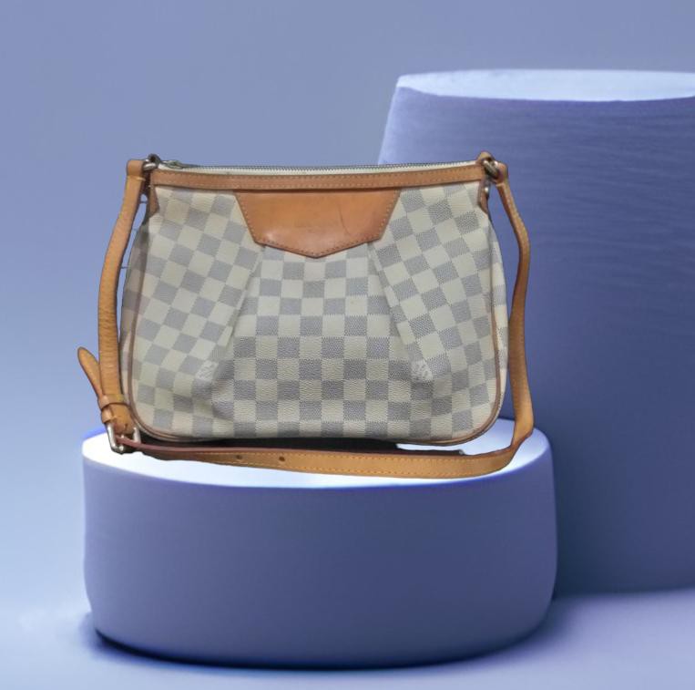 Louis Vuitton - Damier Azur Siracusa PM Crossbody bag - Catawiki