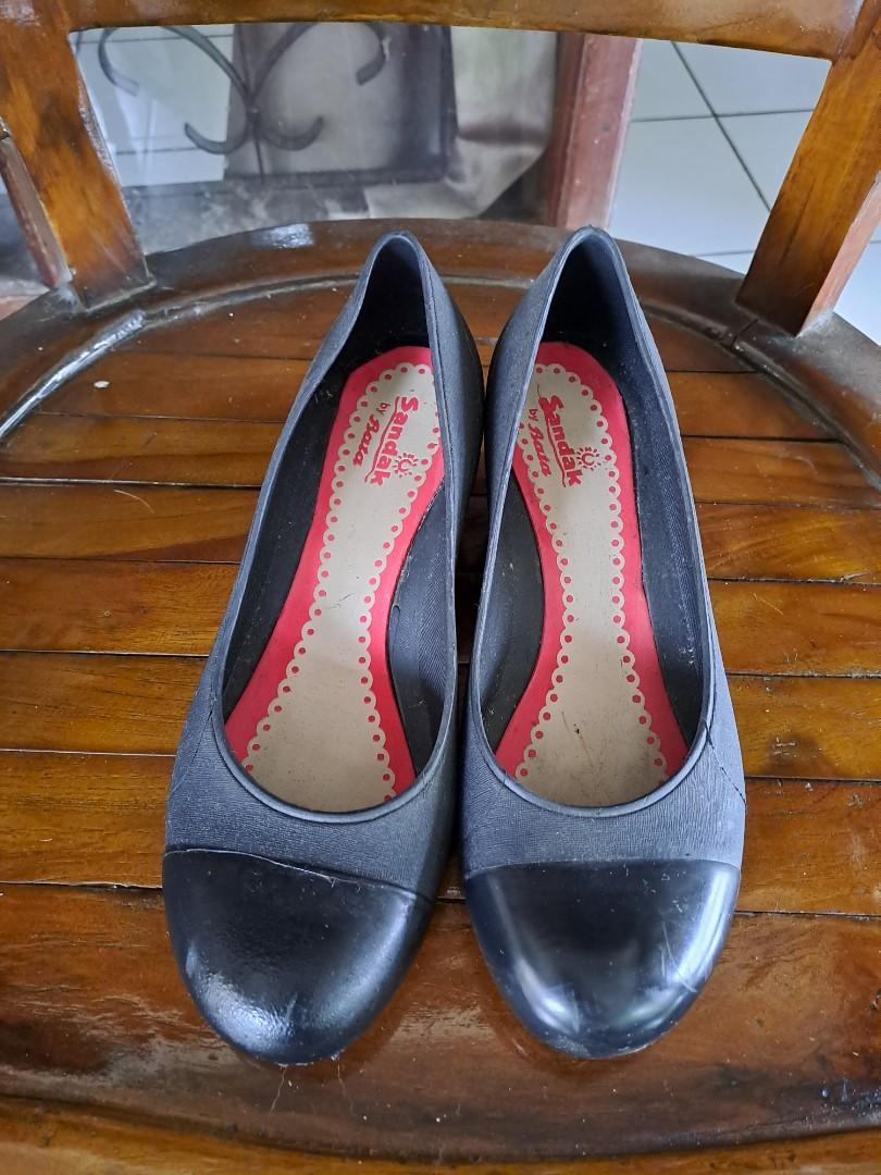 Bata cheap jelly shoes