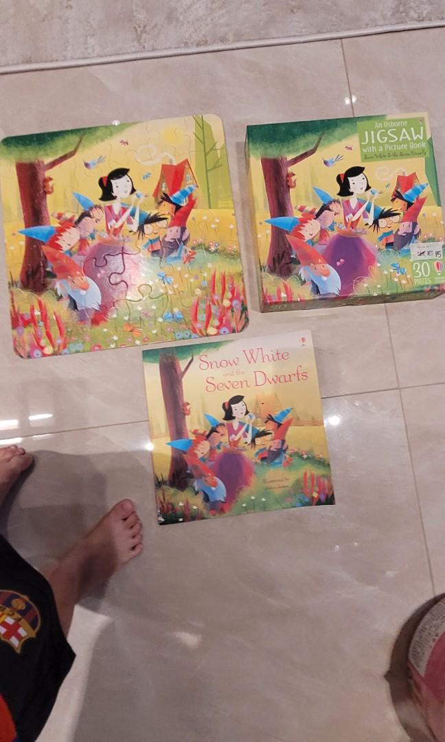 Puzzle story book - snow white, Hobbies & Toys, Books & Magazines ...