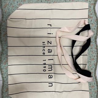 (Category: ) located in . Submitted by coffeemeera (Listing ID 1193529933, Image 1). Description: .