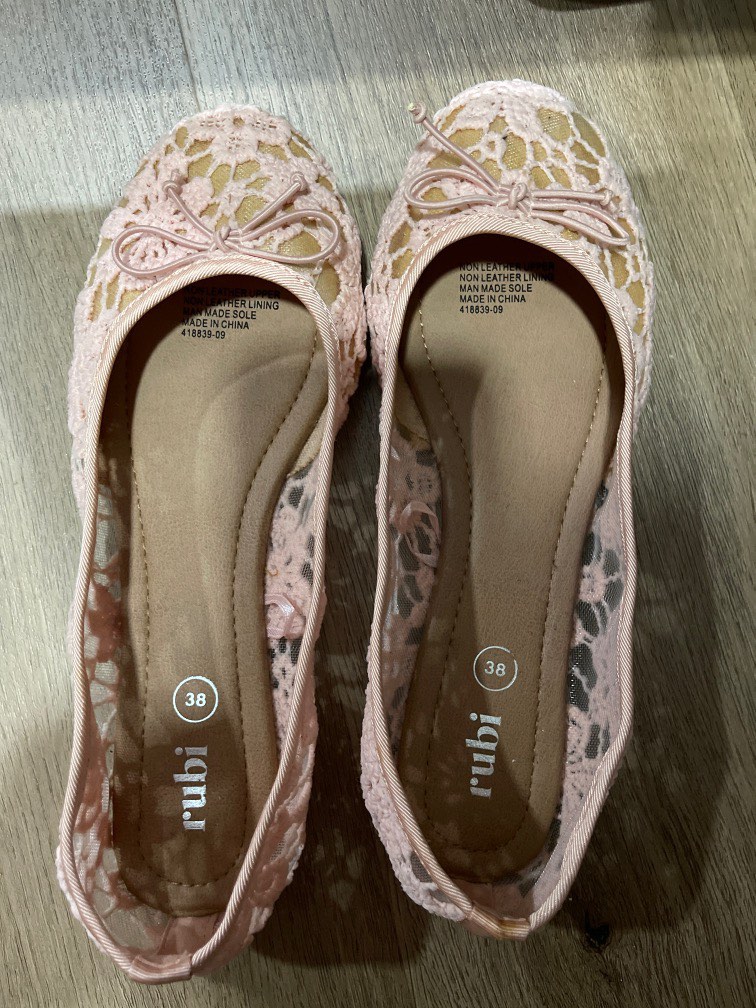 Rubi flats, Women's Fashion, Footwear, Flats on Carousell