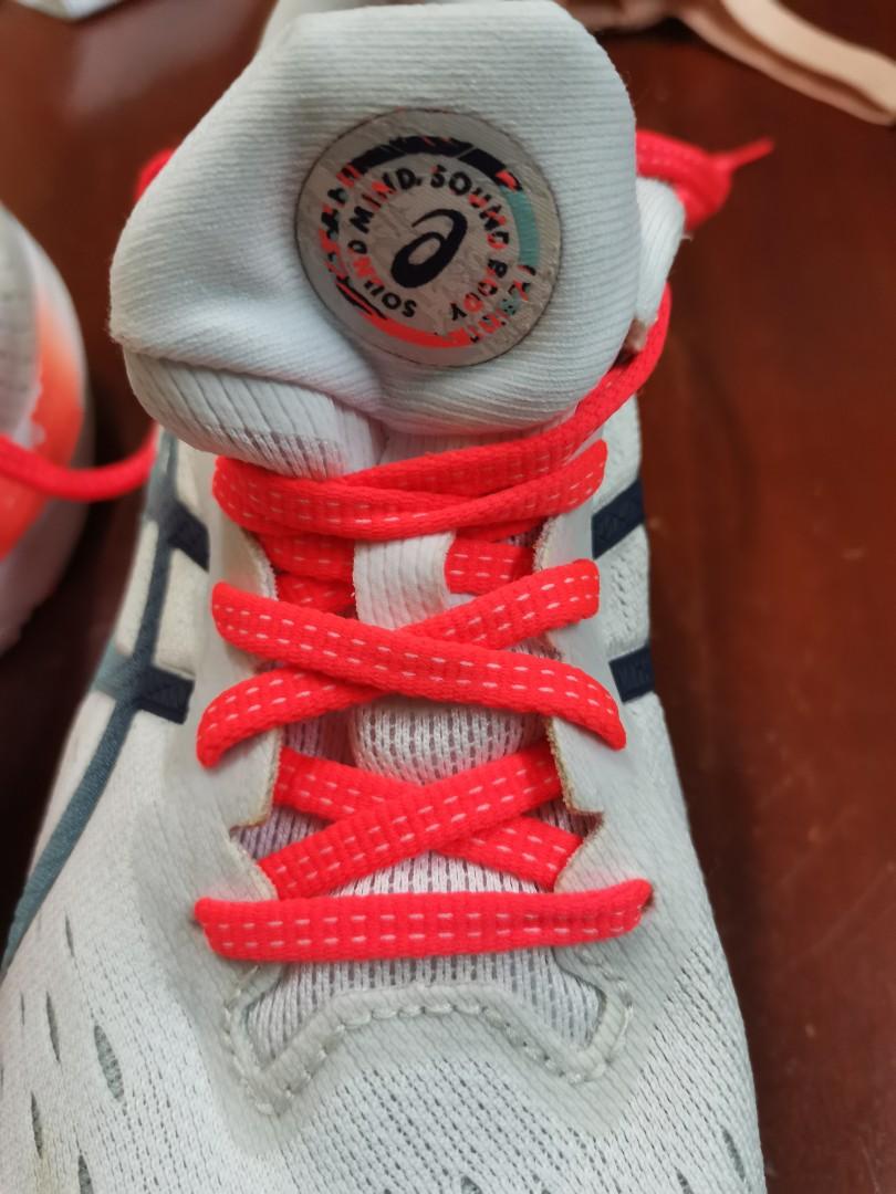 Running shoes brand Asics for sales. Saiz 5 UK