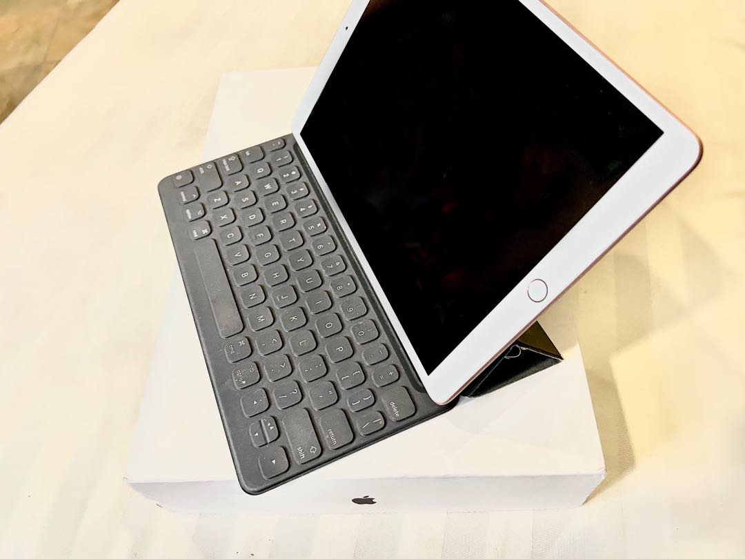 sale-ipad-air-3-256gb-with-smart-keyboard-mobile-phones-gadgets