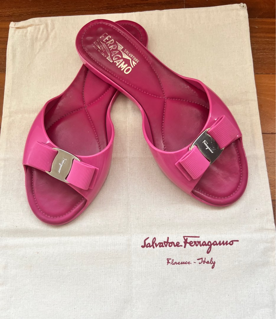 Salvatore ferragamo women's cirella slide sandals on sale