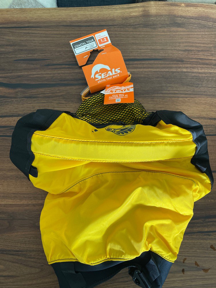 Seals coastal tour 1.2 spray skirt, Sports Equipment, Sports & Games