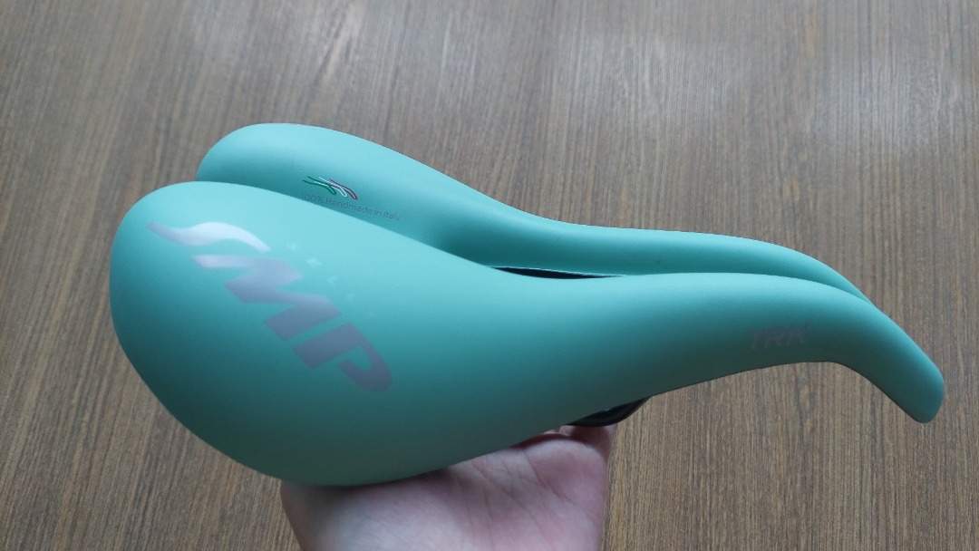 Selle SMP TRK Saddle (160mm Green Bianchi Matt), Sports Equipment ...