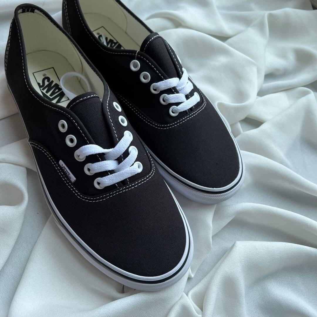 Sepatu Vans Authentic Canvas Black White BW Original 100 BNIB
