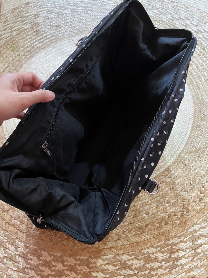 Traveling Bag (Lipault Paris) (Category: Luxury Bags & Wallets) located in Caloocan City. Submitted by Gracia (Listing ID 1193471834, Image 3). Description: .
