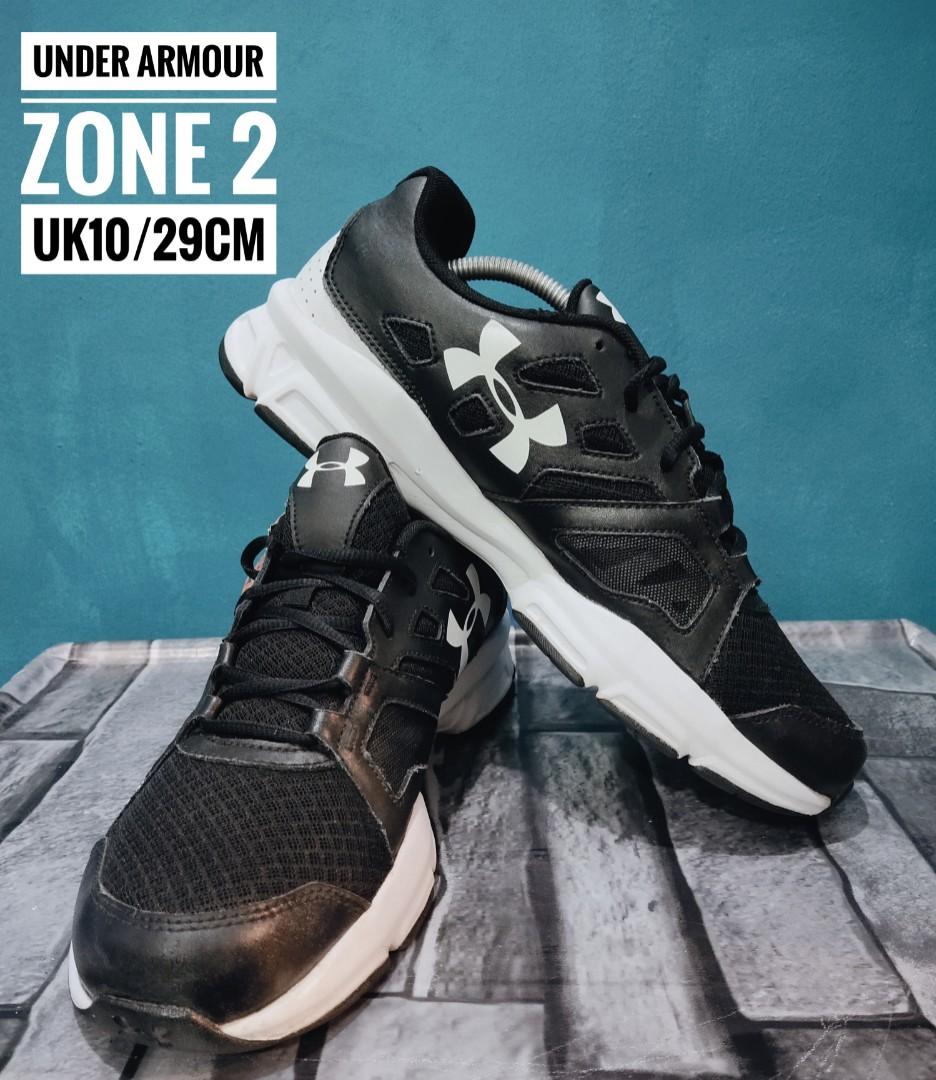 Under armour hotsell zone shoes