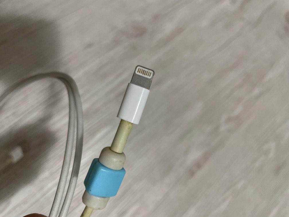 USB to Lightning Cable (IPad Pro), Mobile Phones & Gadgets, Tablets