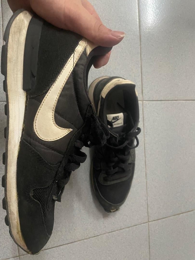 Nike internationalist sizing store