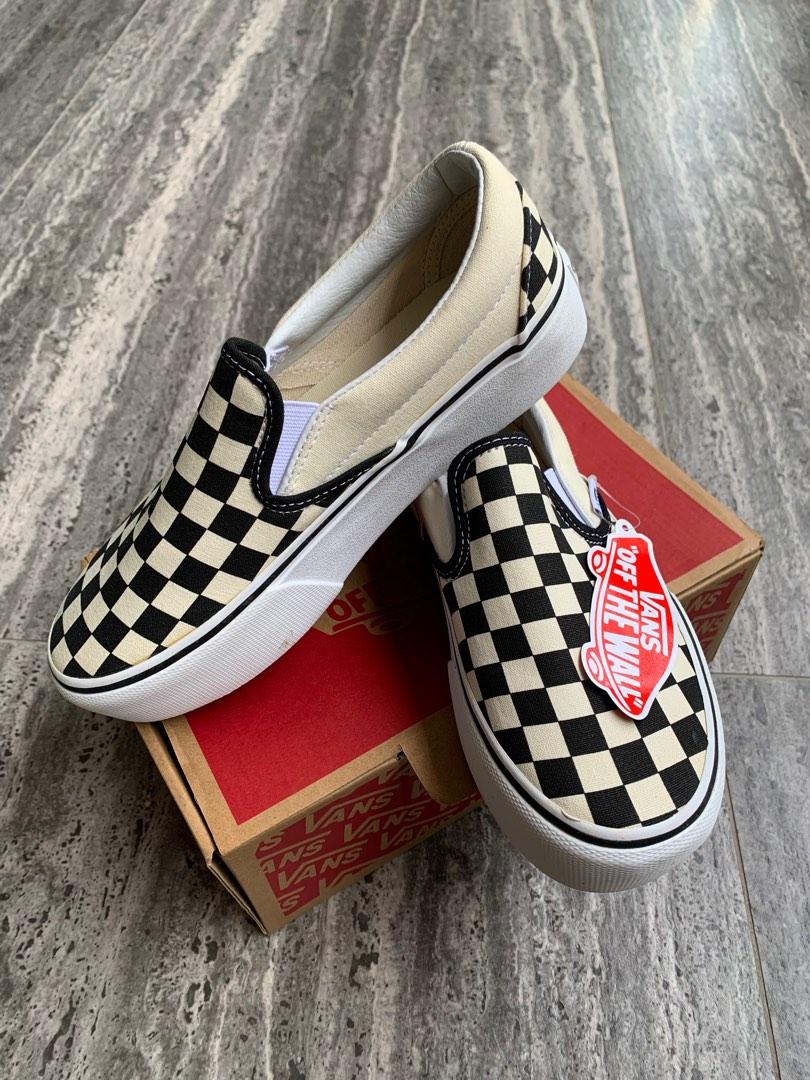 Vans classic slip on platform black white checkerboard