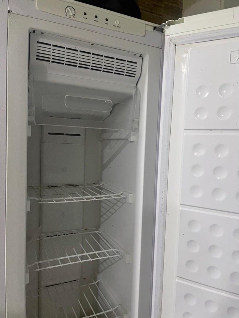 Wellused Upright Freezer, TV & Home Appliances, Kitchen Appliances