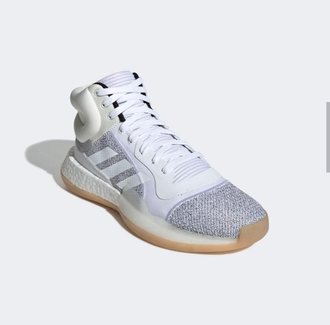 White Adidas Marquee Boost Basketball Shoes, Men's Fashion, Footwear,  Sneakers on Carousell